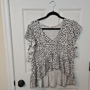Altar'd State Black and White Ruffle High Low Blouse Size Large